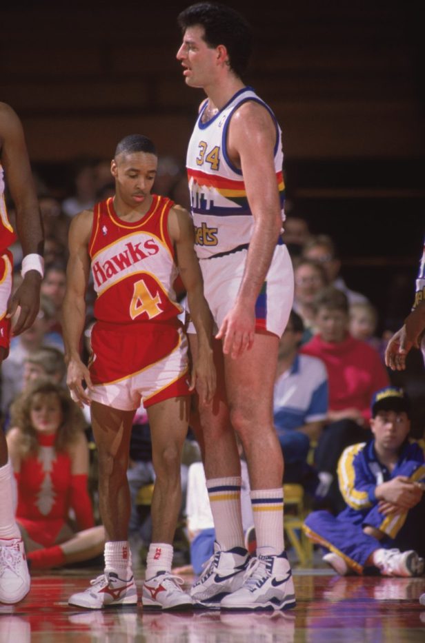 Spud Webb during a 1989 NBA game.