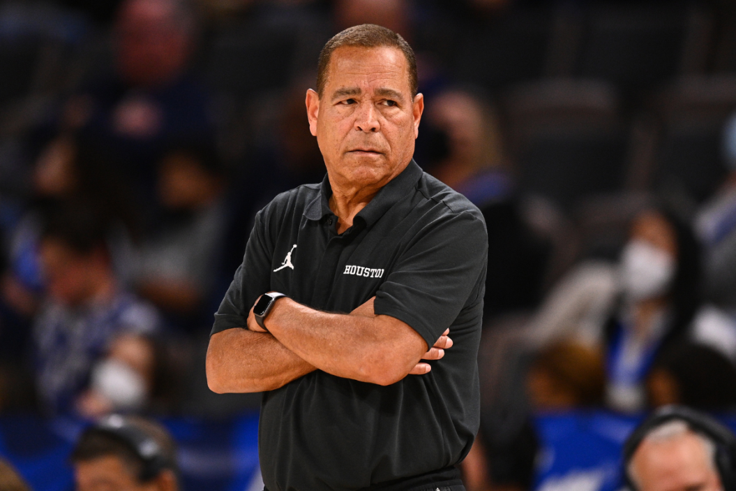 Houston Cougars head coach Kelvin Sampson looks on during the first round college basketball game in the Maui Invitational between the Butler Bulldogs and the Houston Cougars