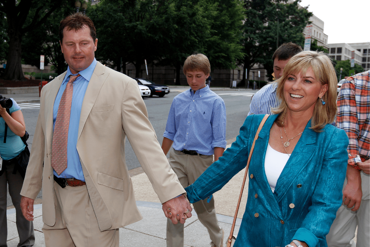 Roger Clemens Wife Who is Debbie Clemens? How Many Kids?   Trial Fanbuzz Porn Photo