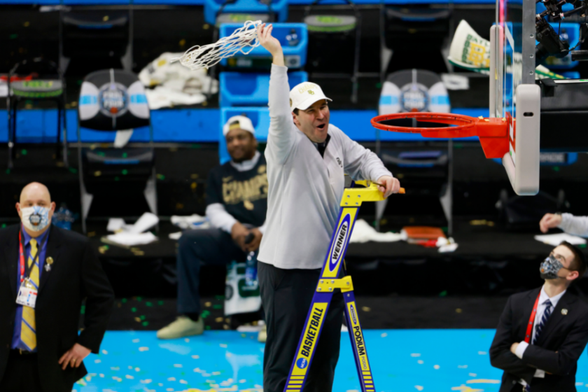 Baylor head coach Scott Drew celebrates winning the 2021 national championship.