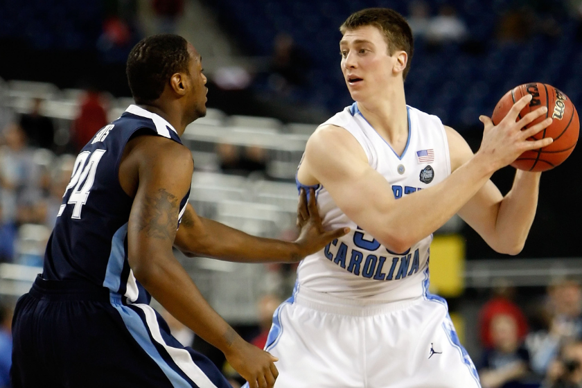 Tyler Hansbrough with the ball against Vilanova at the 2009 Final Four.