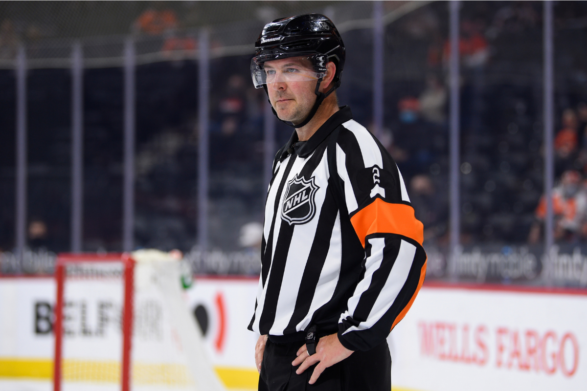 NHL Referee Salary: How Much Money Do Hockey Officials Make? | Fanbuzz
