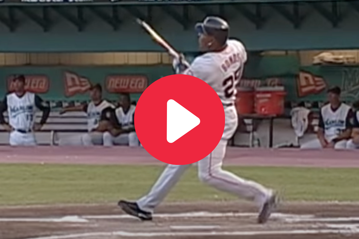 Baseball Bros on X: Barry Bonds once hit a broken bat home run