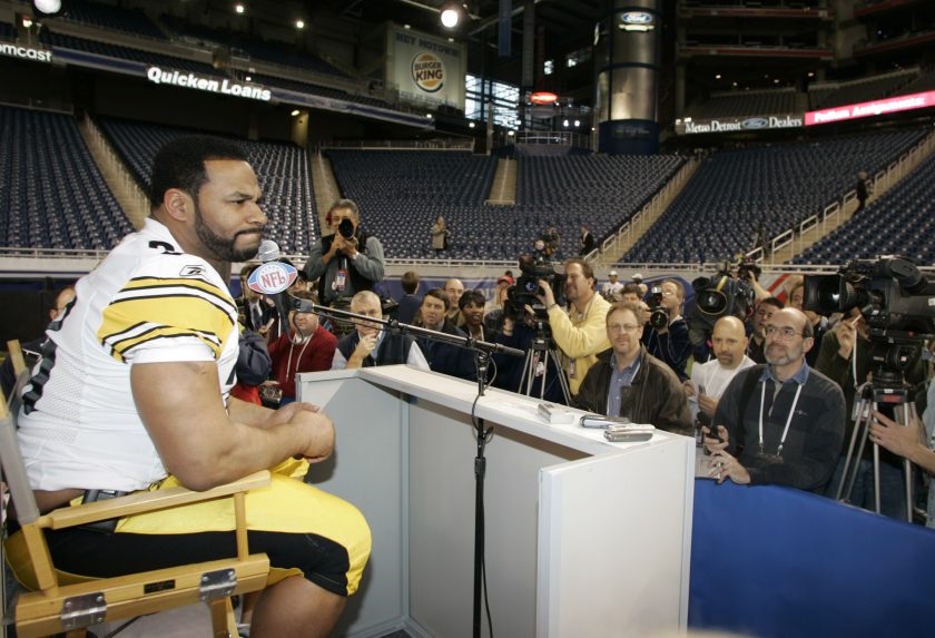 Jerome Bettis speaks at Pittsburgh Steelers media day for Super Bowl XL.