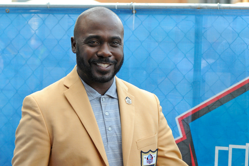 Marshall Faulk at the 2017 Pro Football Hall of Fame Induction Ceremony.
