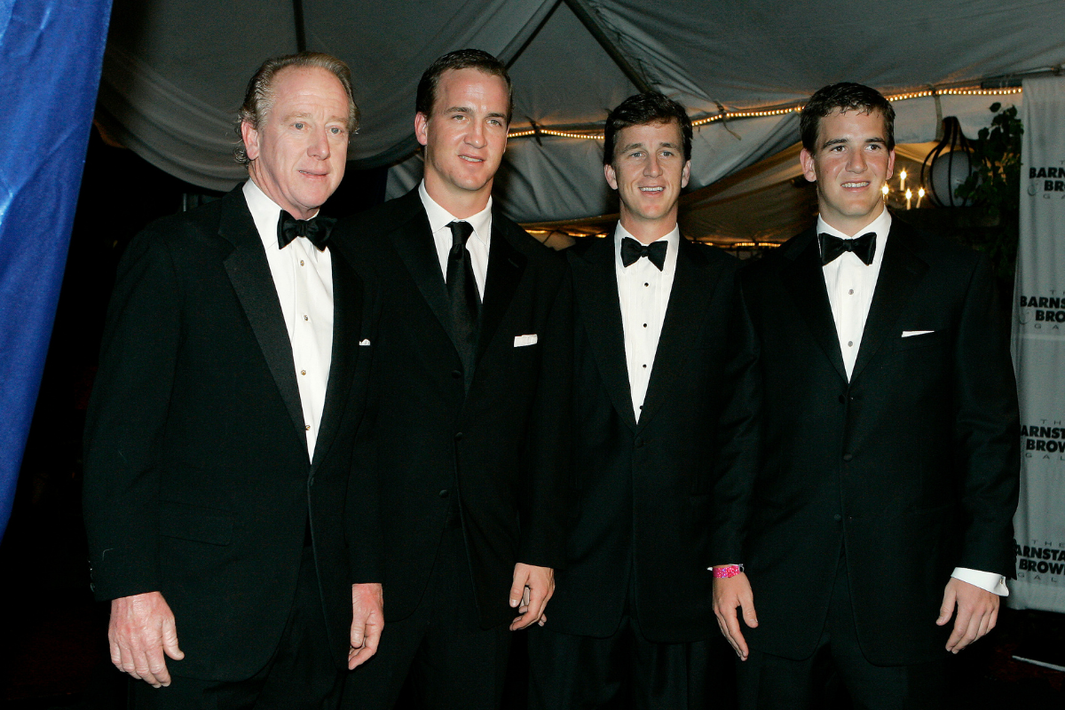 Cooper Manning’s New Podcast Proves He’s The Funniest Manning