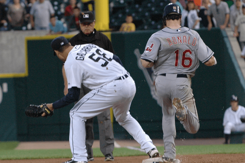 Closer look at the blown call at first by Jimy Joyce, to ruin Armando Galarraga's Perfect Game.