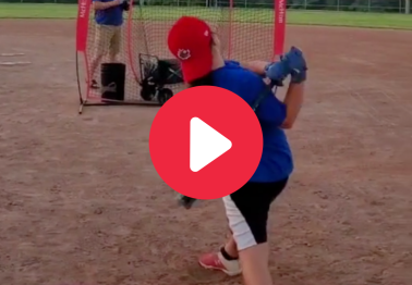 10-Year-Old Girl?s Baseball Swing is a Thing of Beauty