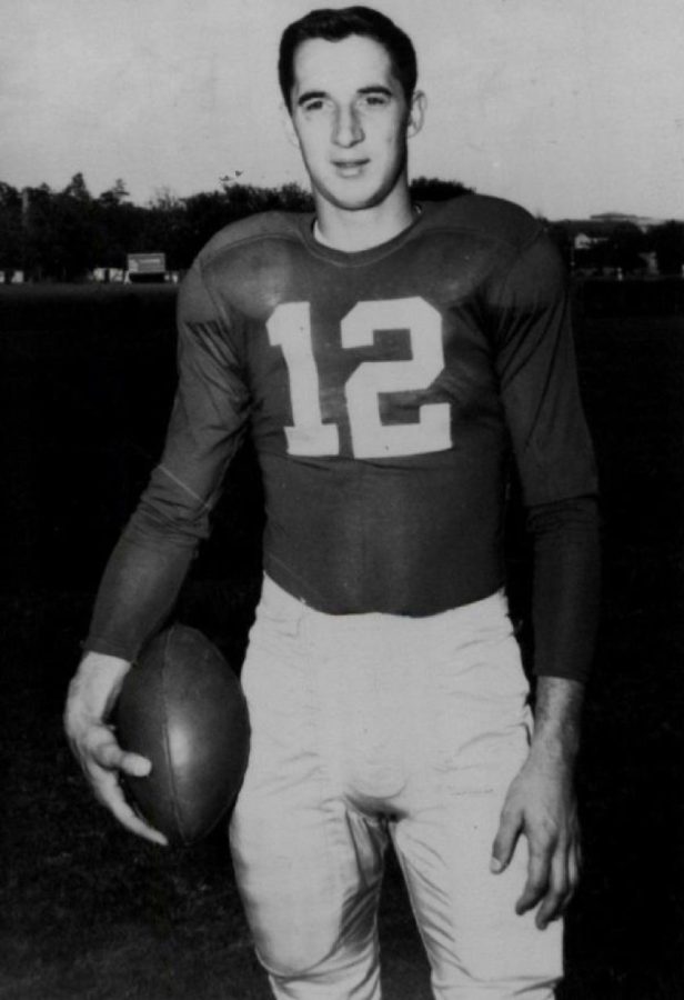 Georgia QB Zeke Bratkowski poses for a picture in 1954.