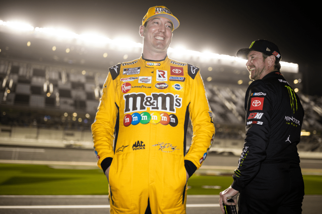 Kyle Busch and Kurt Busch on pit lane during qualifying for the 2022 Daytona 500