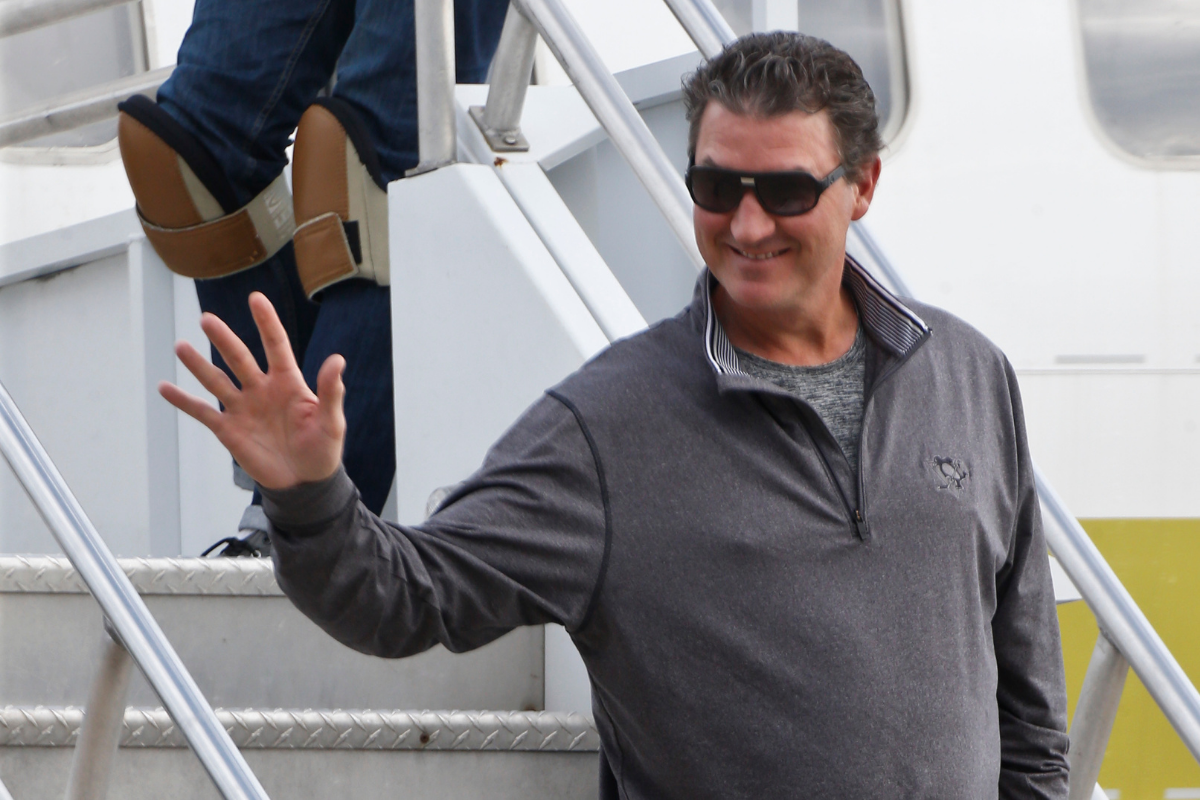 Mario Lemieux’s Net Worth: How Rich is “Super Mario” Today?