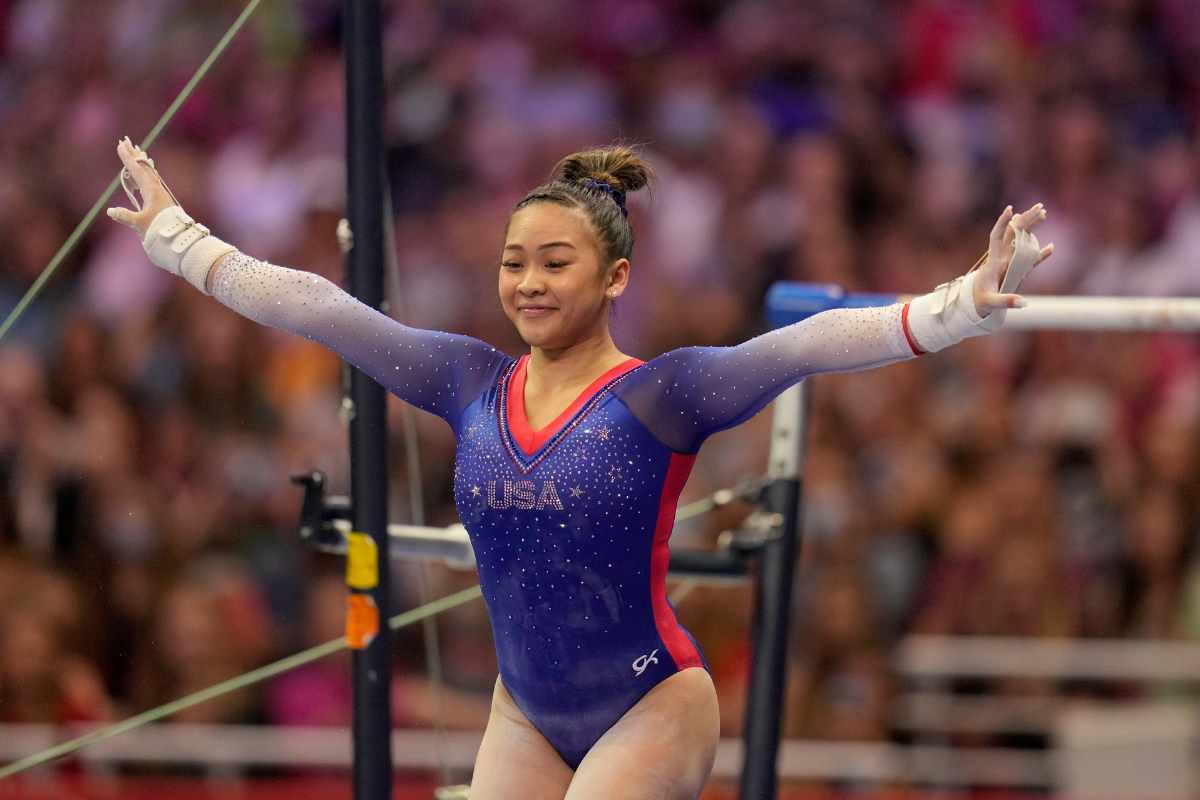 Sunisa Lee Meet The 18 Year Old Olympic Gymnast Future Auburn Star Fanbuzz