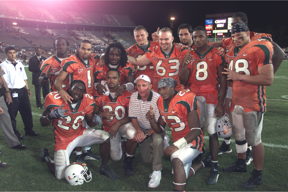 The 2001 Miami Hurricanes pose for a photo.