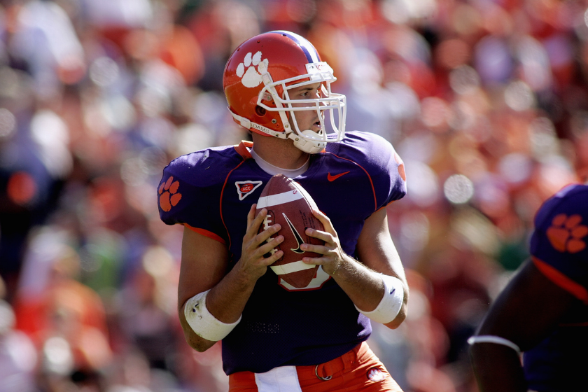 Charlie Whitehurst drops back to pass for the Clemson Tigers.