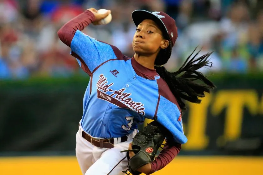 Mo'ne Davis pitches during the 2014 Little League World Series