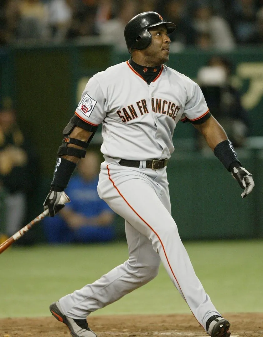 Barry Bonds' Before and After Photos Tell His Entire Story - FanBuzz