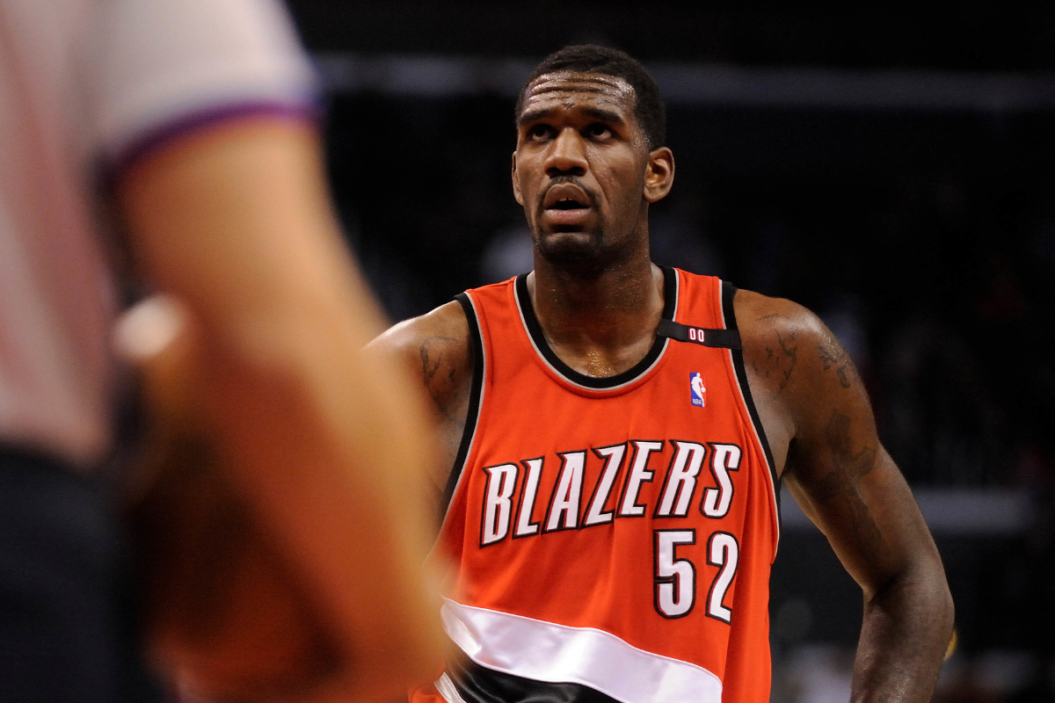 Portland Trailblazers center Greg Oden (52) waits for the ball during a game against the Los Angeles Clippers