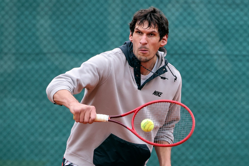Boban Marjanovic plays tennis is Serbia.