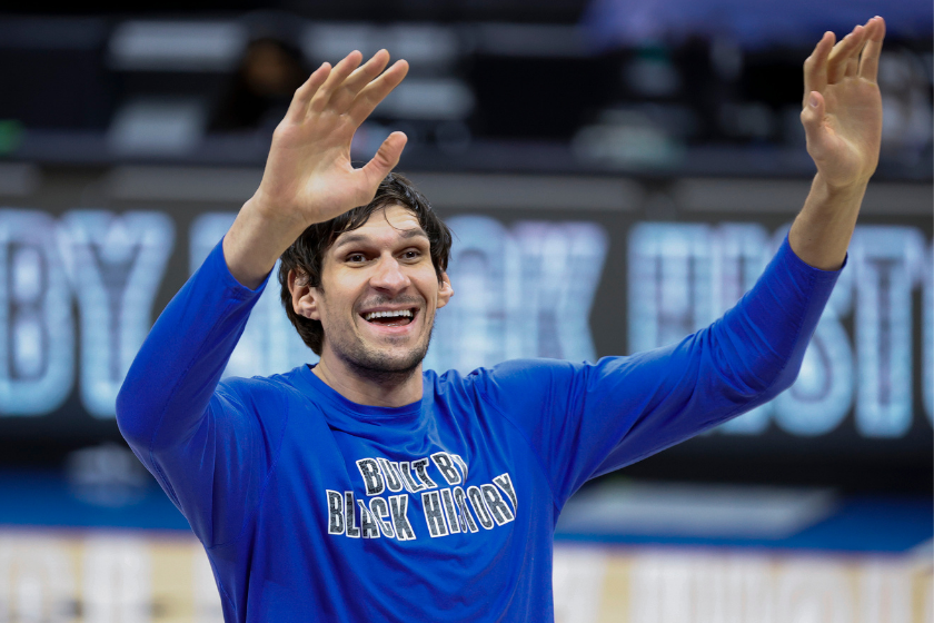 Spurs' Boban might have the largest hands on the planet