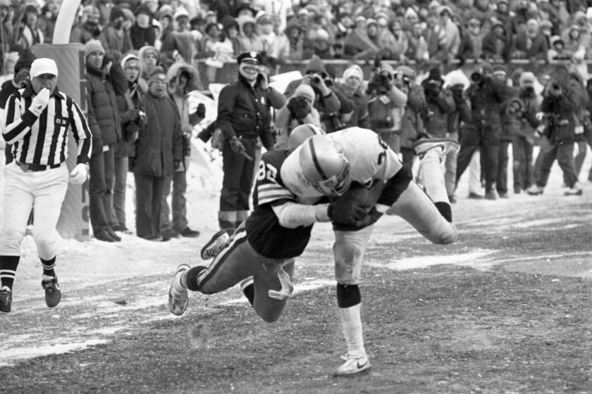 Mike Davis intercepts Brian Sipe's pass in the 1981 AFC Championship.
