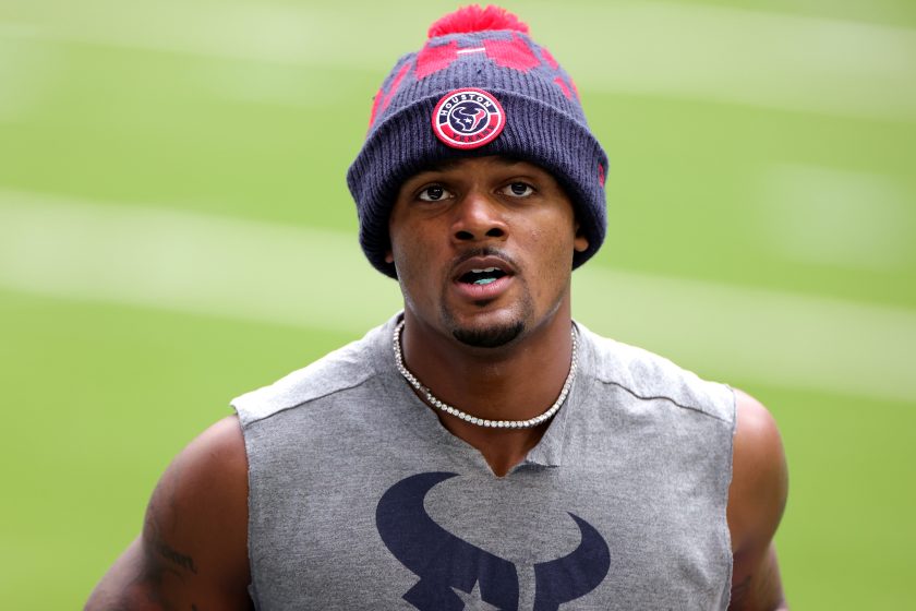 Deshaun Watson warms up prior to the Texans-Bengals game in 2020.