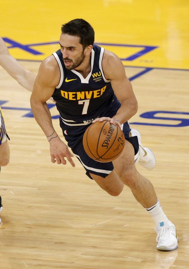 Facundo Campazzo dribbles during a 2020 game.