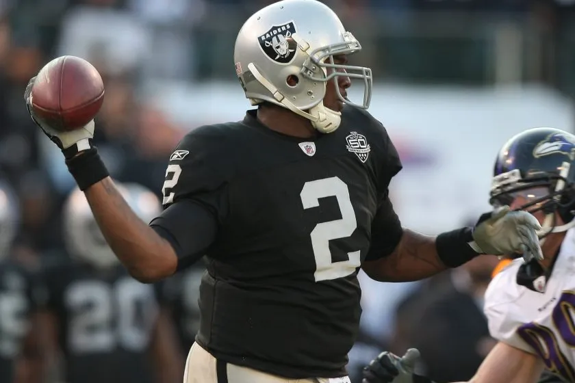 Jamarcus Russell Throws Ball For Raiders