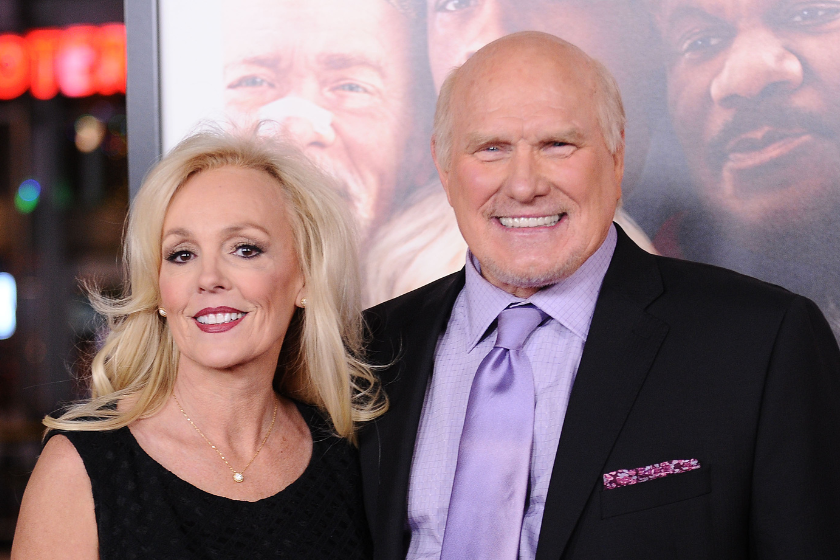 Terry Bradshaw and his wife Tammy at the premiere of "Fahter Figures" in 2017.