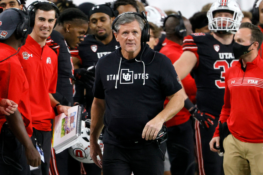 Kyle Whittingham coaches against Oregon in the Pac-12 Championship Game.
