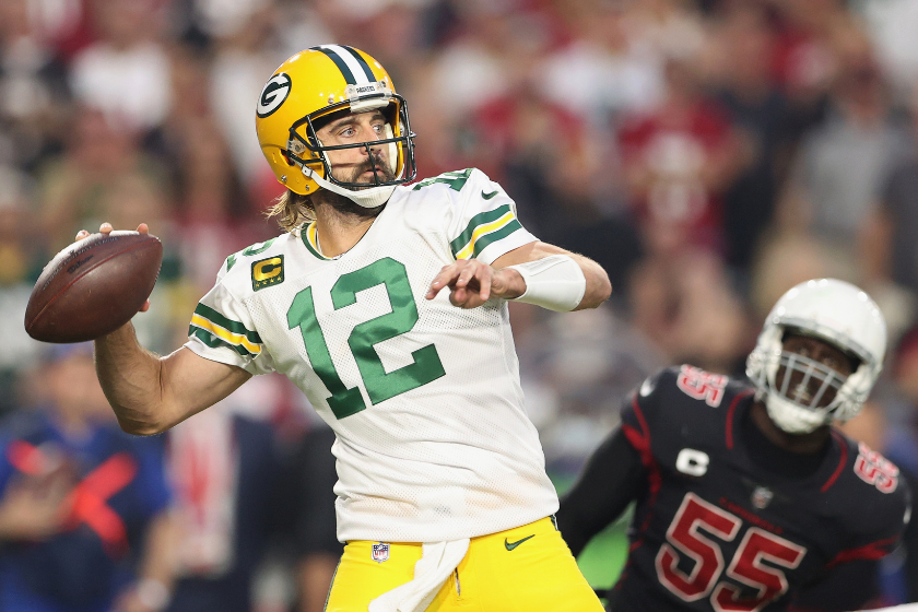 Green Bay Packers QB Aaron Rodgers looks down field against the Arizona Cardinals.