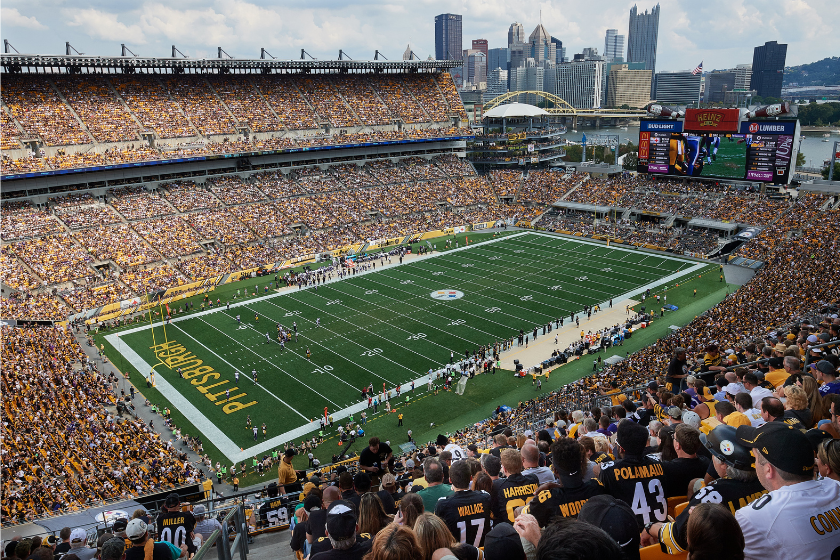 A view of Heinz field and the Pittsburgh skyline as the Pittsburgh Steelers square off against the Minnesota Vikings in 2017.