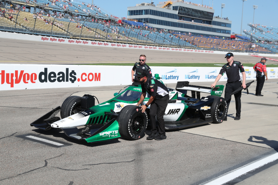 IndyCar Callum Ilott is pushed through the qualifying line during qualifications for HY-VEE DEALS.COM 250 and the HY-VEE Salute To Farmers races on July 22, 2022 at Iowa Speedway