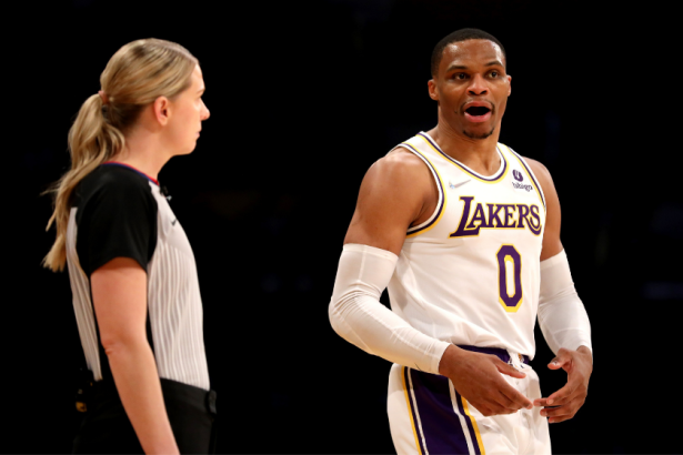 Russell Westbrook talks to a referee during a 2022 Los Angeles Lakers game