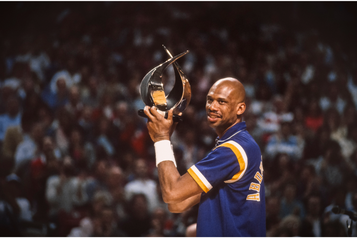 The Los Angeles Lakers All-Time Starting 5 is a Who's Who of NBA Legends -  FanBuzz