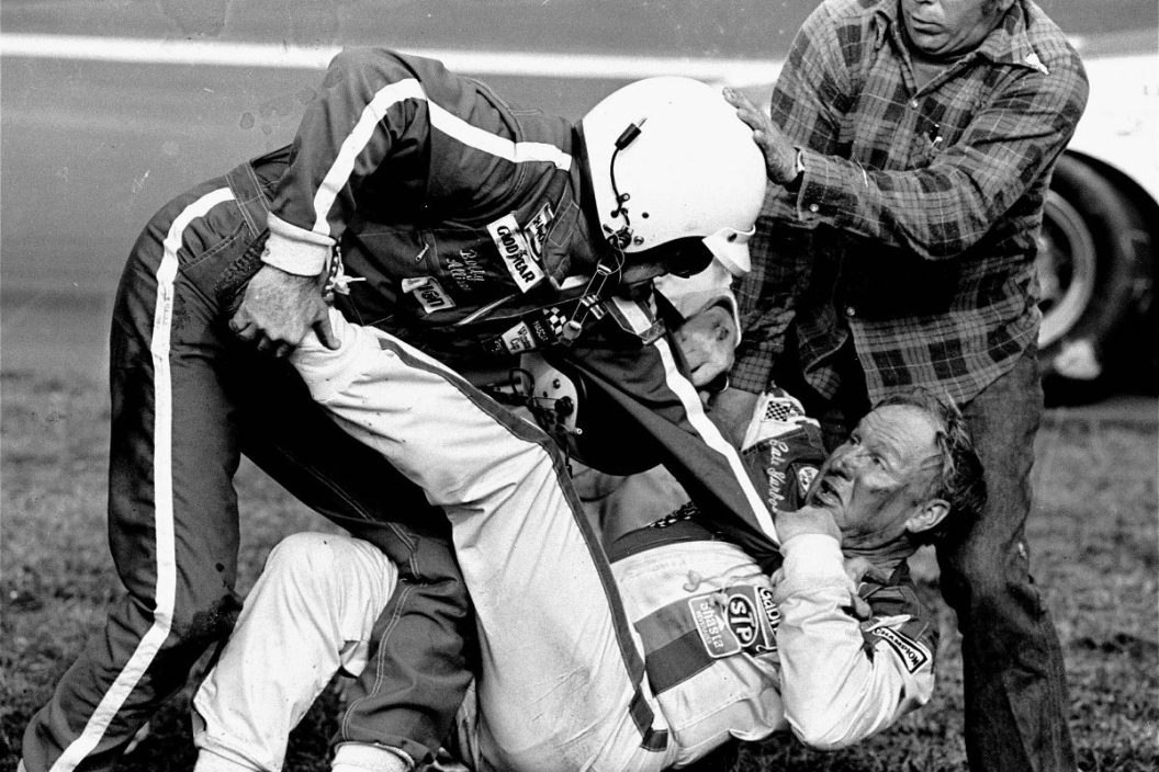 black and white photo of fight at 1979 daytona 500