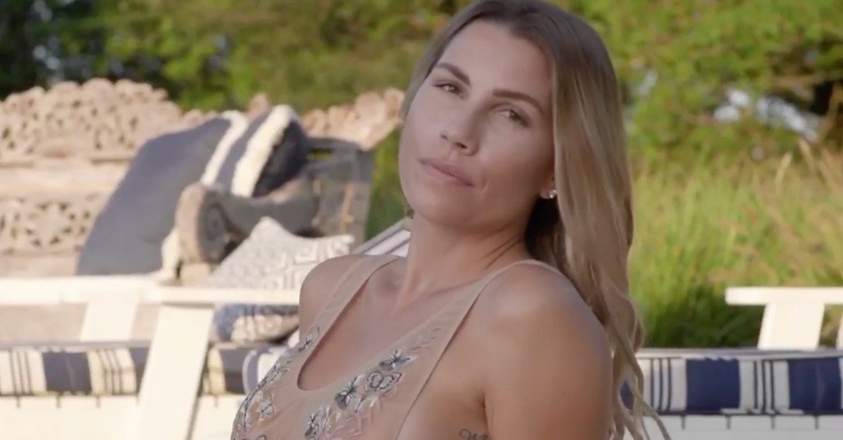 Ashley Busch Shines in Sports Illustrated Swimsuit Audition Video