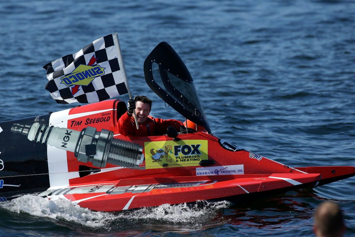 a powerboat racing