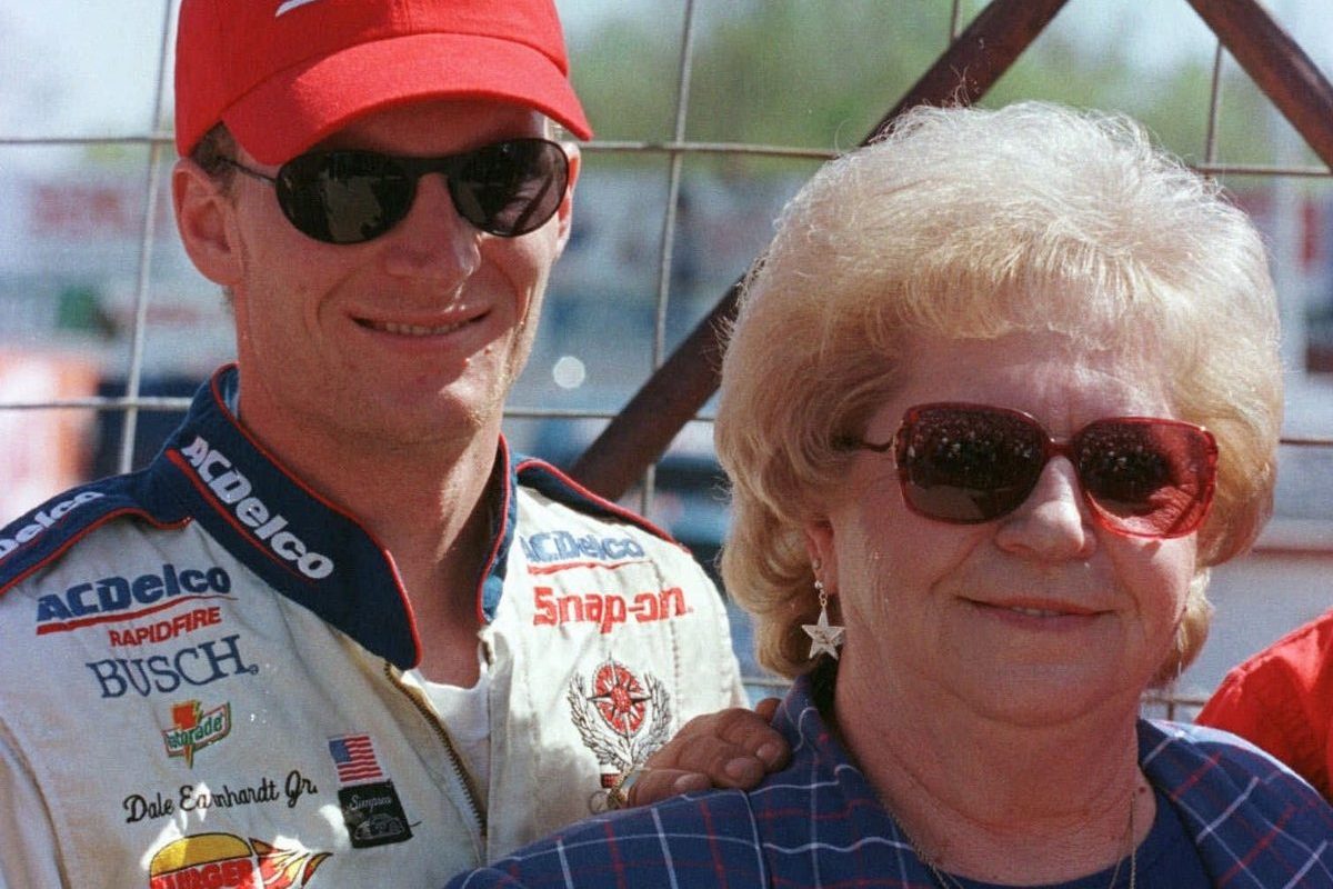 martha earnhardt with grandson dale earnhardt jr in 1998