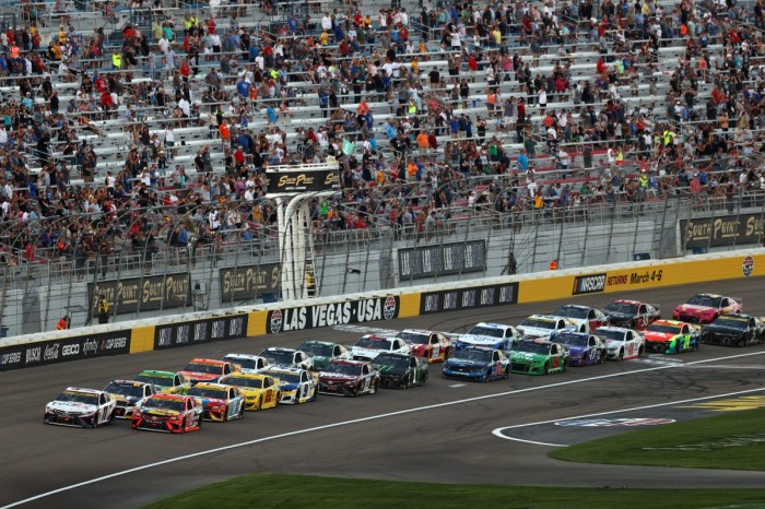 How Does NASCAR’s New “Choose Rule” Impact National Series Races?