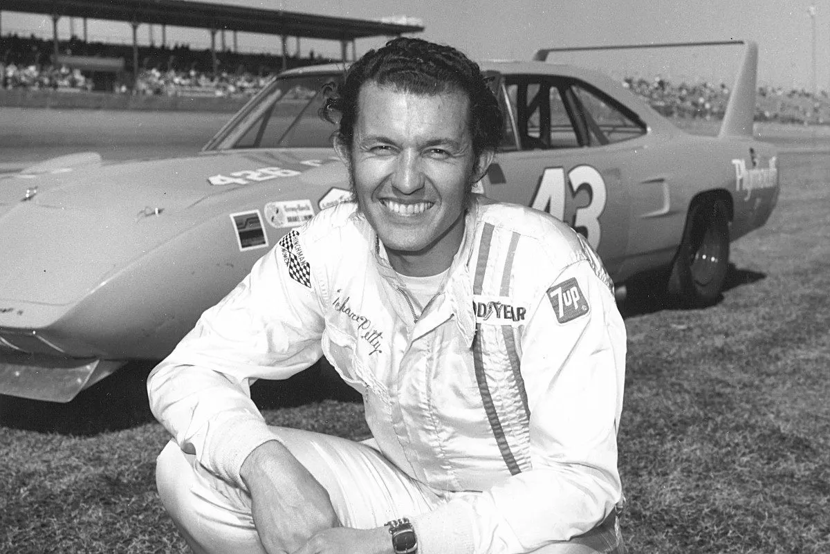 The Superbird and Richard Petty: How Plymouth Won Back a NASCAR Legend ...