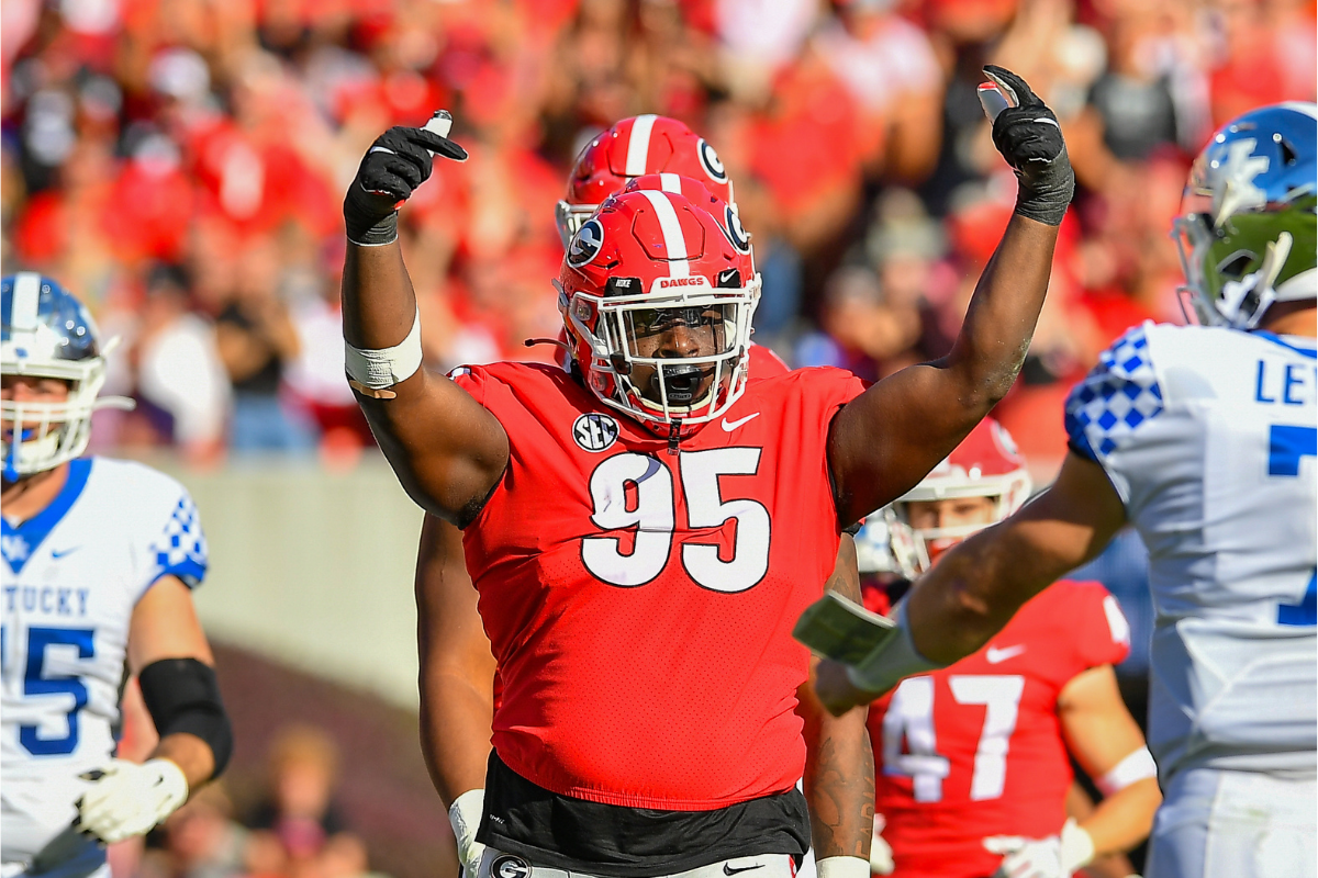 Georgia Defensive Lineman Jordan Davis is a Physical Freak - FanBuzz