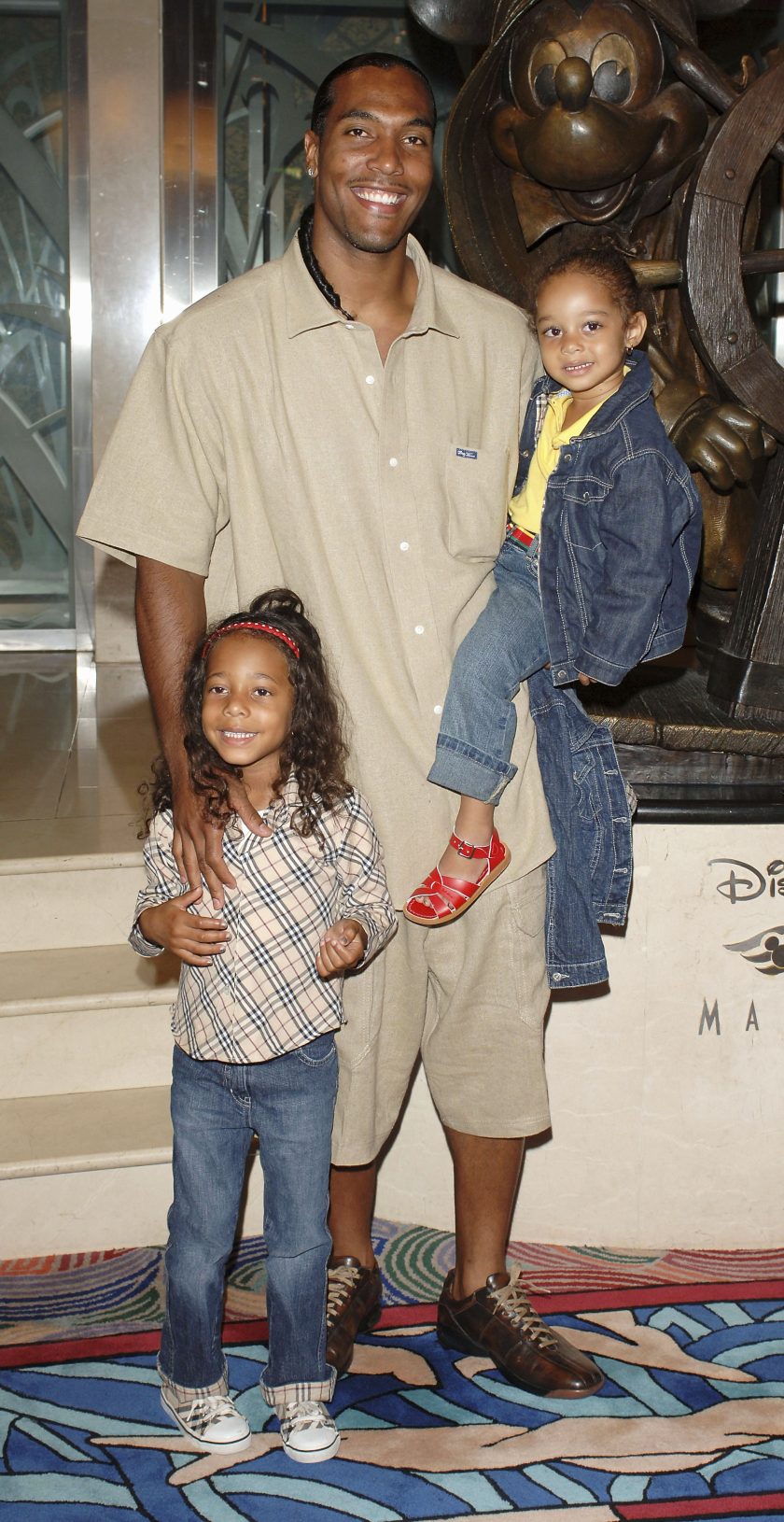 T.J. Houshmandzadeh and family attend Disney's Make-A-Wish Fundraiser "An Evening of Magic" in 2005.