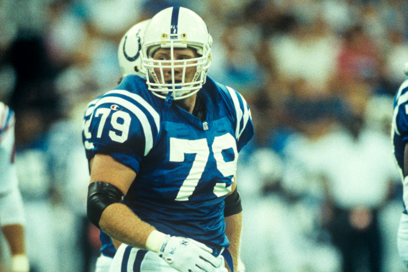 Indianapolis Colts defender Steve Emtman in action during the 1992 NFL preseason.