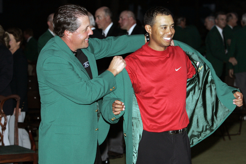 Phil Mickelson give Tiger his third green jacket at the 2005 Masters.