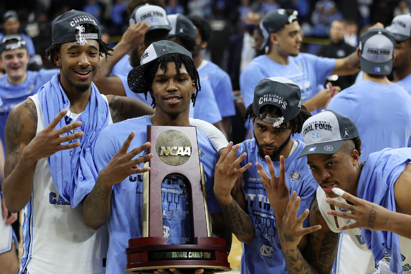 UNC Players pose after advancing to the Final Four