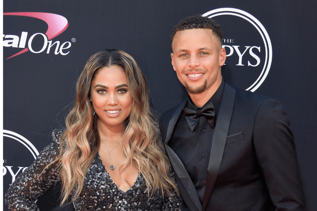 LOS ANGELES, CA - JULY 12: NBA player Steph Curry (R) and Ayesha Curry attend The 2017 ESPYS at Microsoft Theater