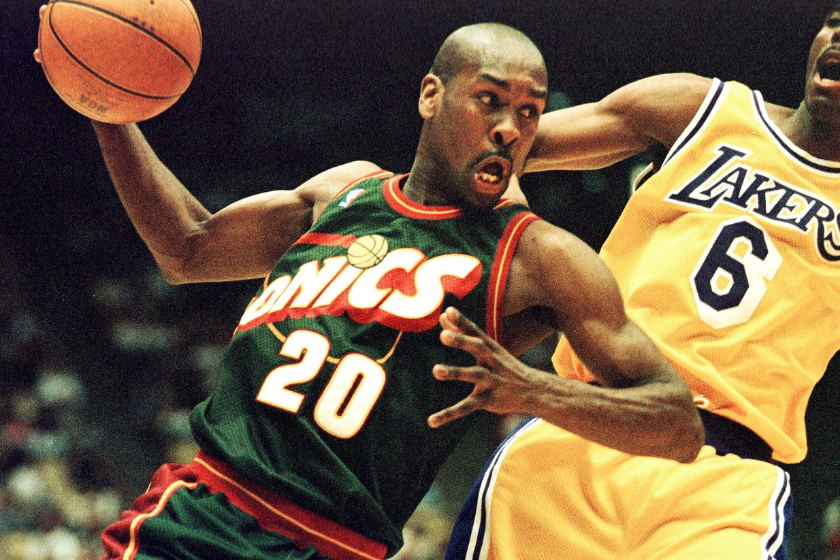 Gary Payton drives to the oop for the Seattle SuperSonics