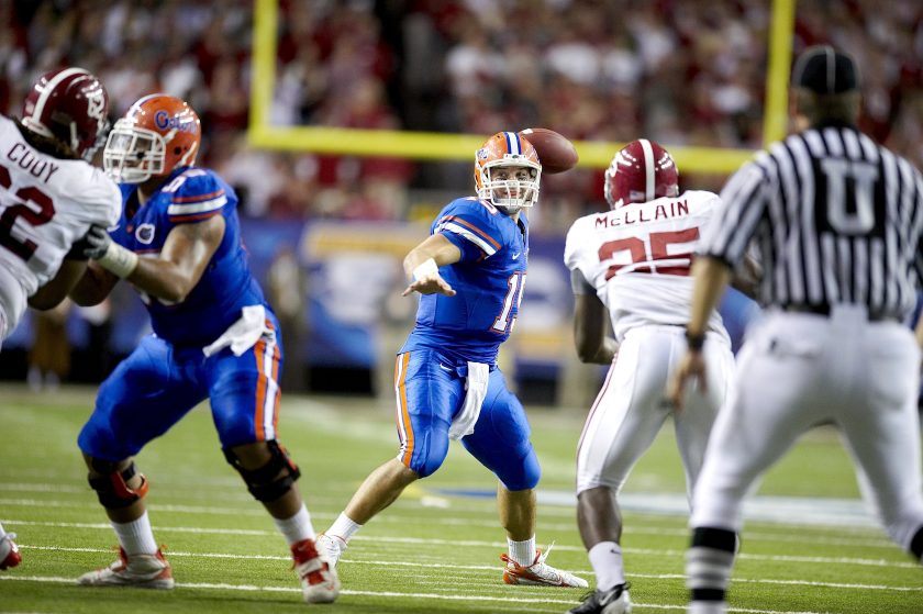 Tim Tebow passes against Alabama in 2008.