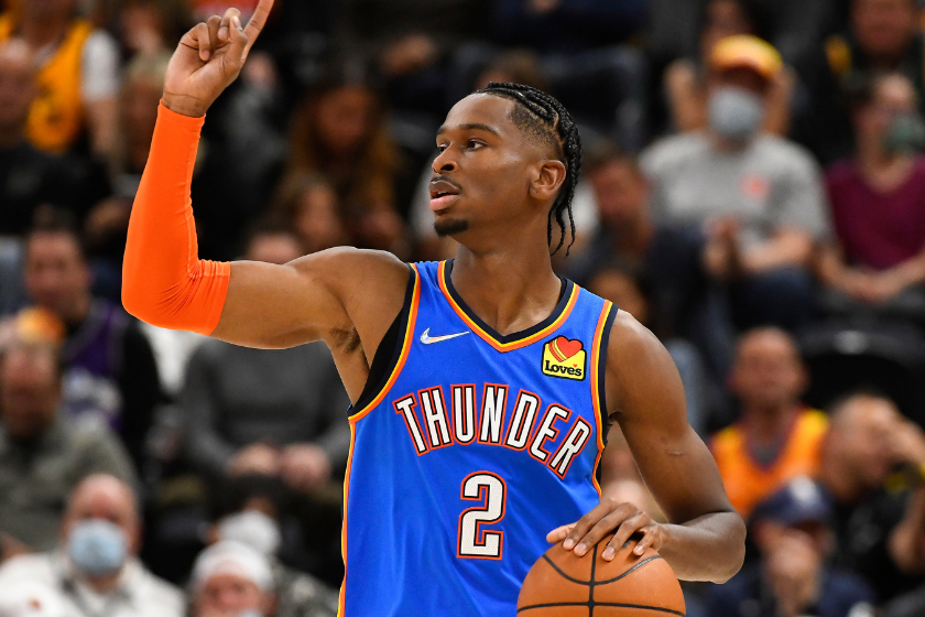 Shai Gilgeous-Alexander calls out a play to his Oklahoma City Thunder teammates.