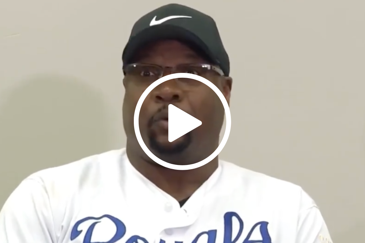 Bo Jackson tells his ejection story from his Royals days.